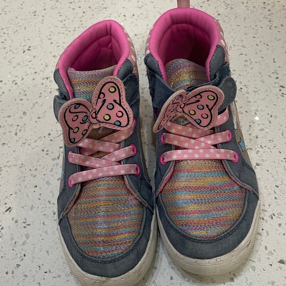 Disney Minnie Mouse Kids Sneakers - Pink and Gray size 12 - Picture 2 of 6